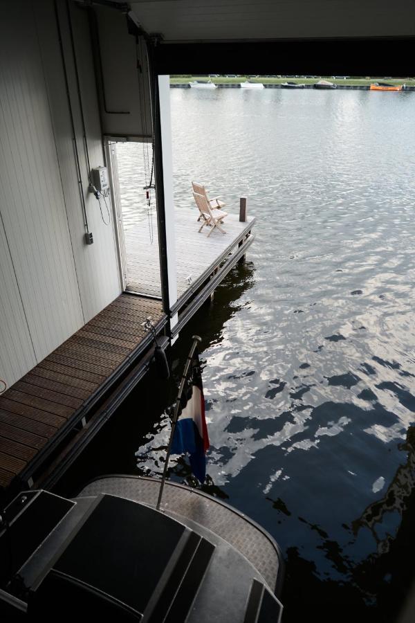 Captains Boathouse