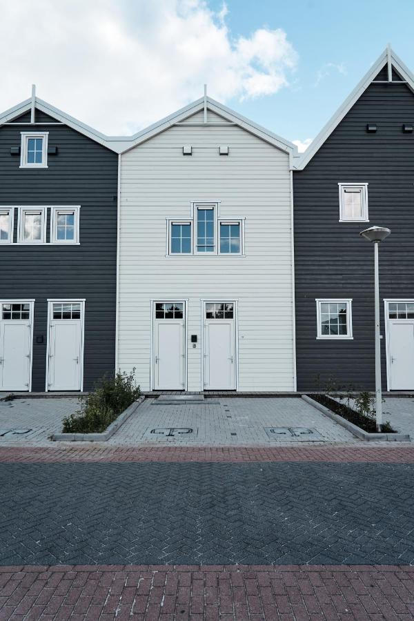 Captains Boathouse Apartment *