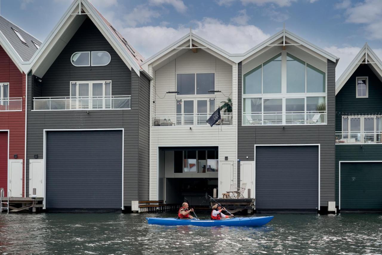 Apartment Captains Boathouse *