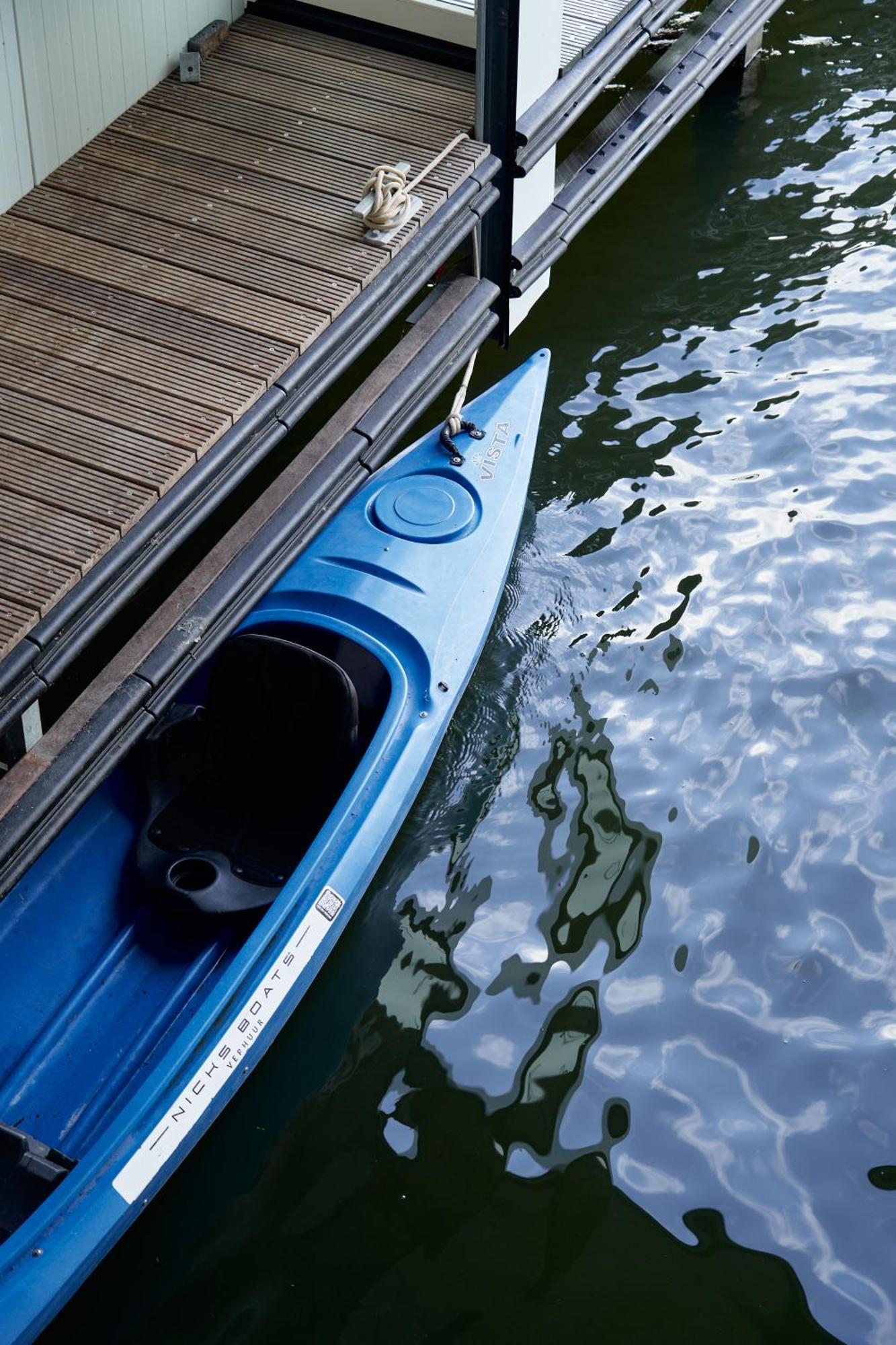 Captains Boathouse *